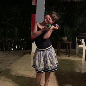 Meet your Posher, Lyna